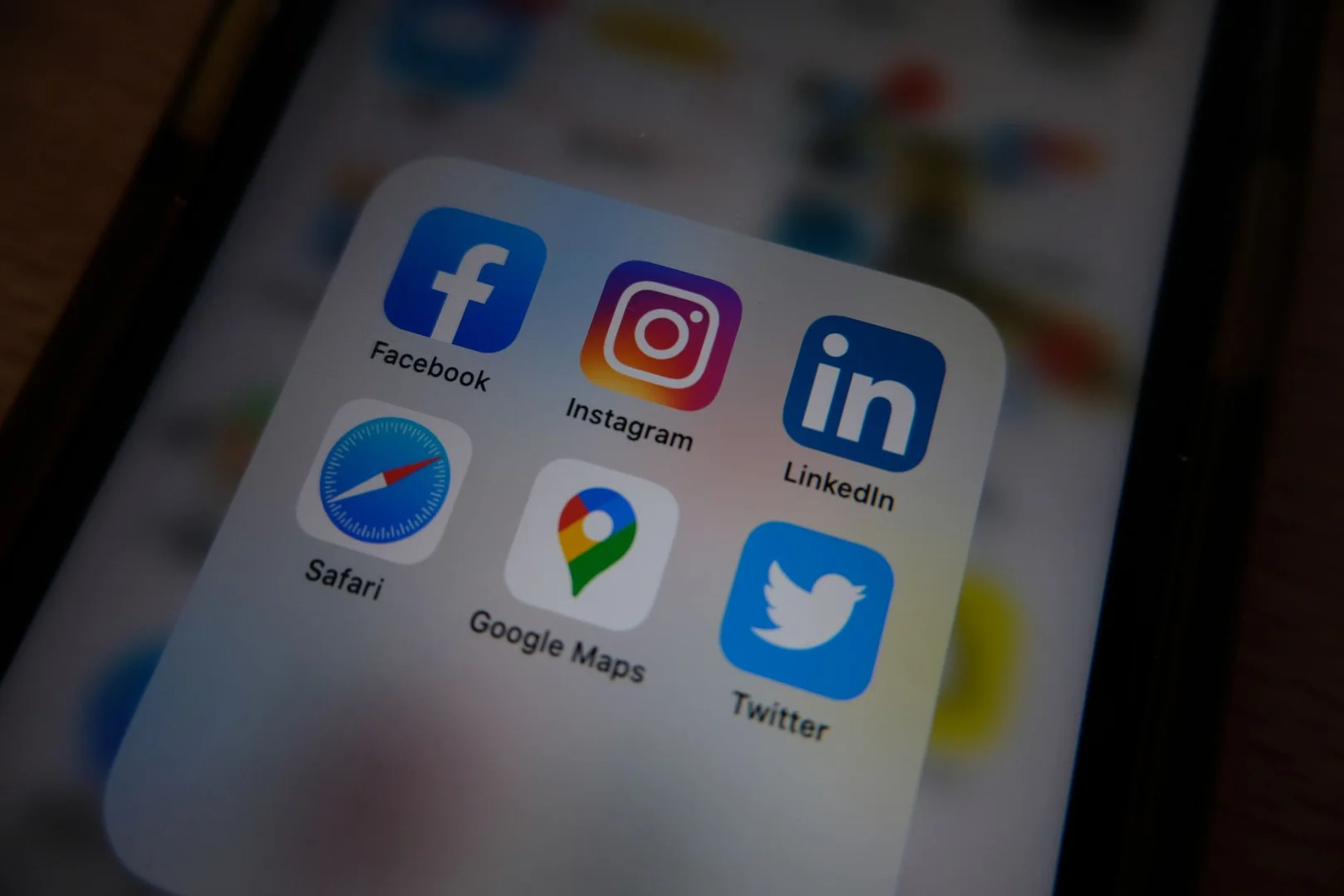 Apps Esenciales para Latinos en Brasil