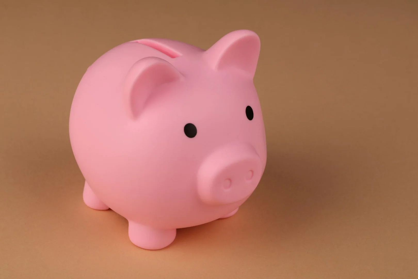 Como Ahorrar Dinero siendo Latino en Canadá