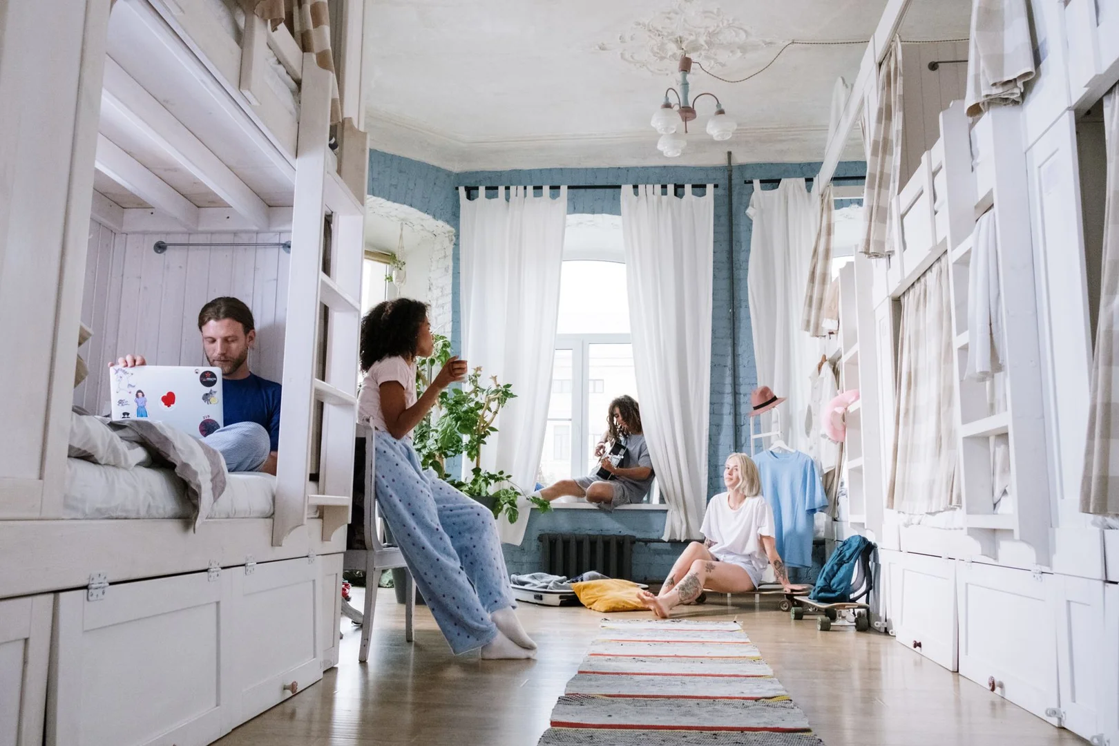 Vivir con Roommates en Canadá: Guia Completa