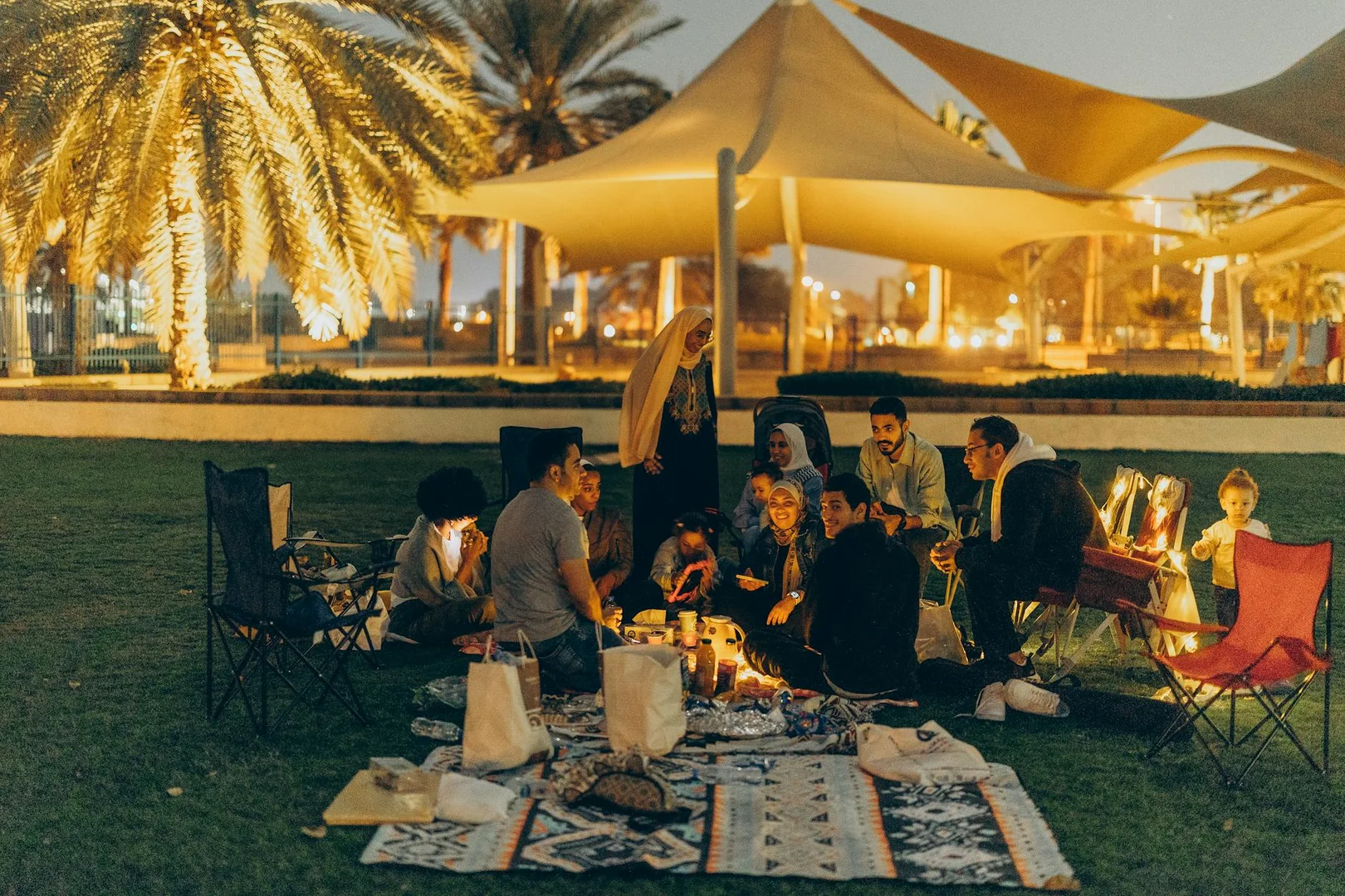 Asociaciones y Grupos Latinos en Emiratos Árabes