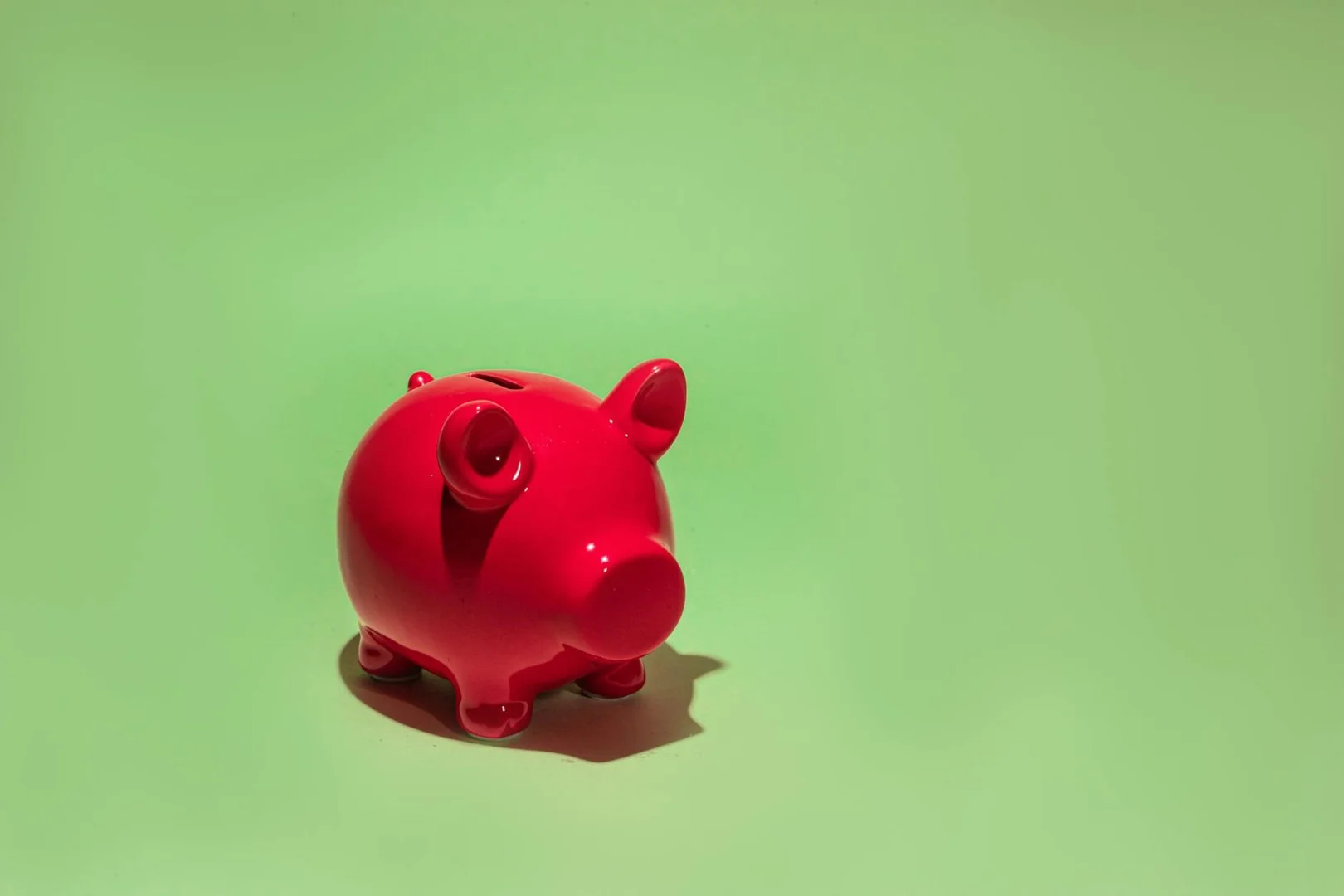 Como Ahorrar Dinero siendo Latino en España