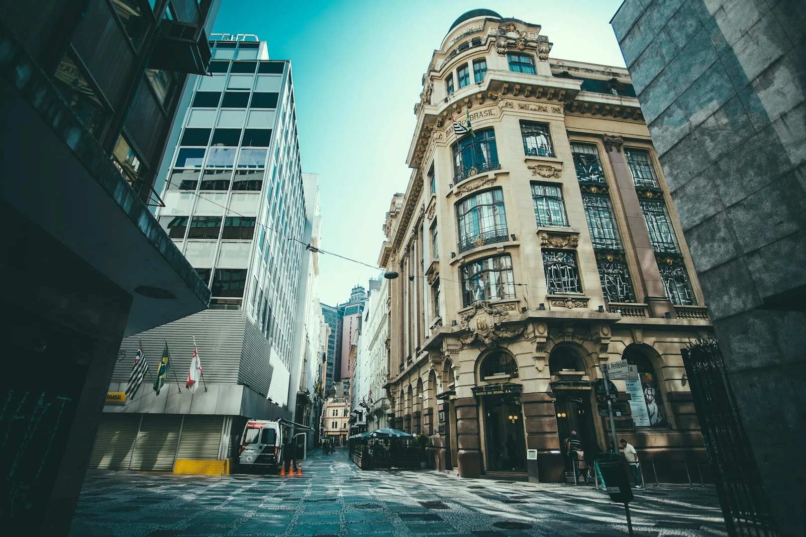 Tus Primeros Dias en Brasil: Guia de Supervivencia