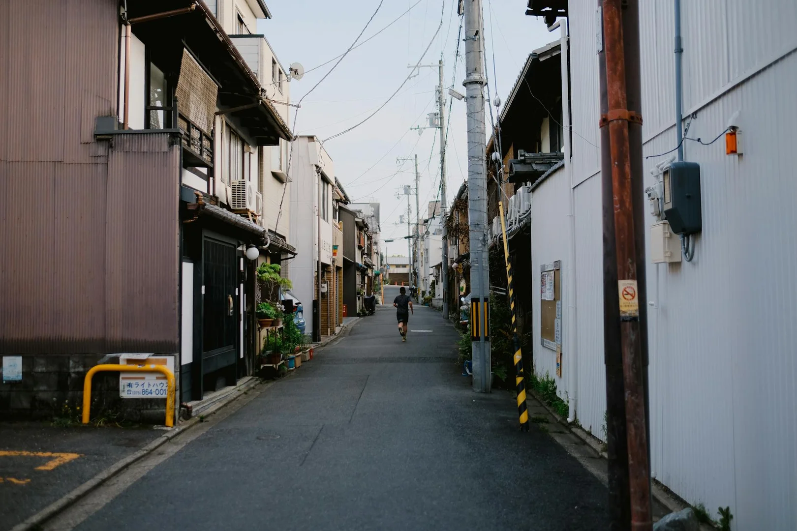 Costo de Vida en Chile 2025: Guia Completa para Latinos