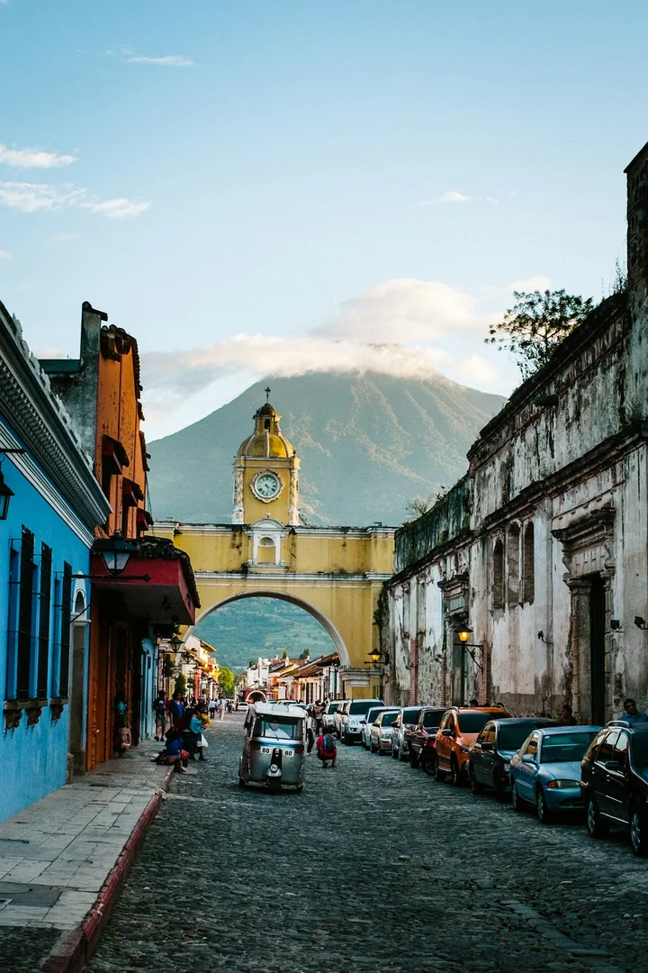 Costo de Vida en Costa Rica para Peruanos: Presupuesto 2026