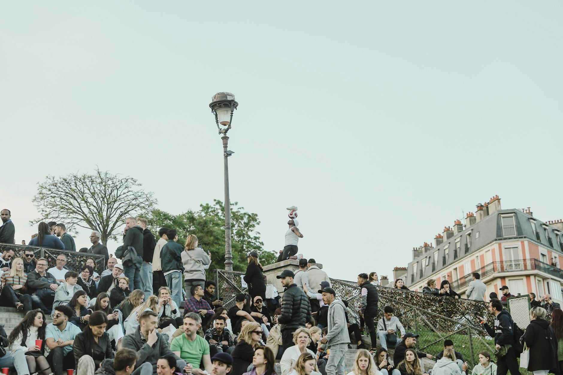 Vivir en Francia: Guia Completa para Latinos April 2020