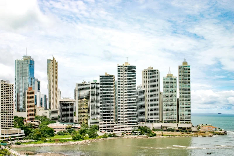 Guía Completa para Emigrar a Panamá
